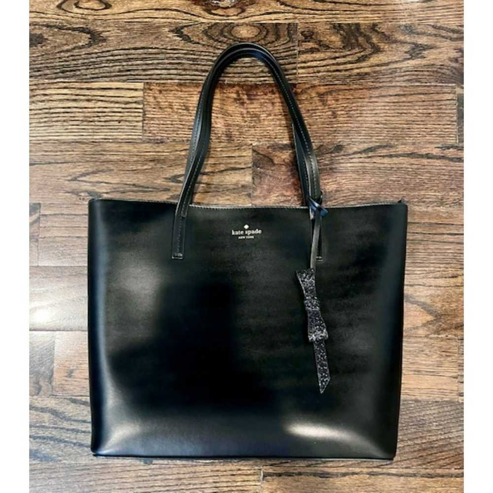 Kate Spade Lawton Way tote/purse in EUC - image 2