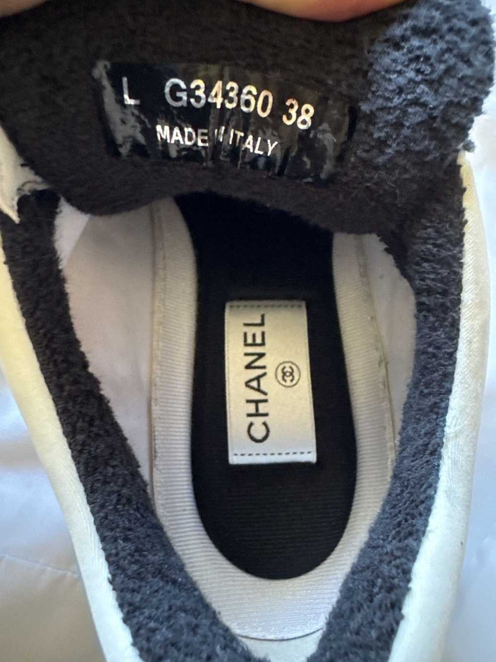 Chanel Dk navy/ white - image 6