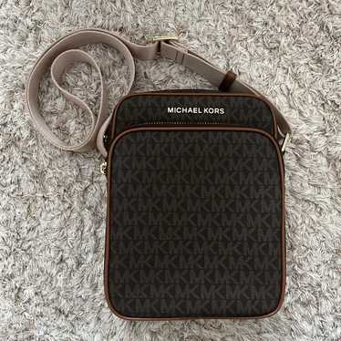 MICHAEL KORS MK Logo Body Bag