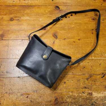 Vintage 80s old coach - Gem