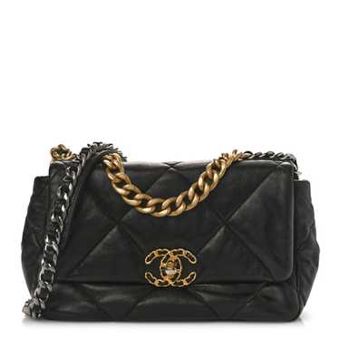 CHANEL Shiny Goatskin Quilted Medium Chanel 19 Fla