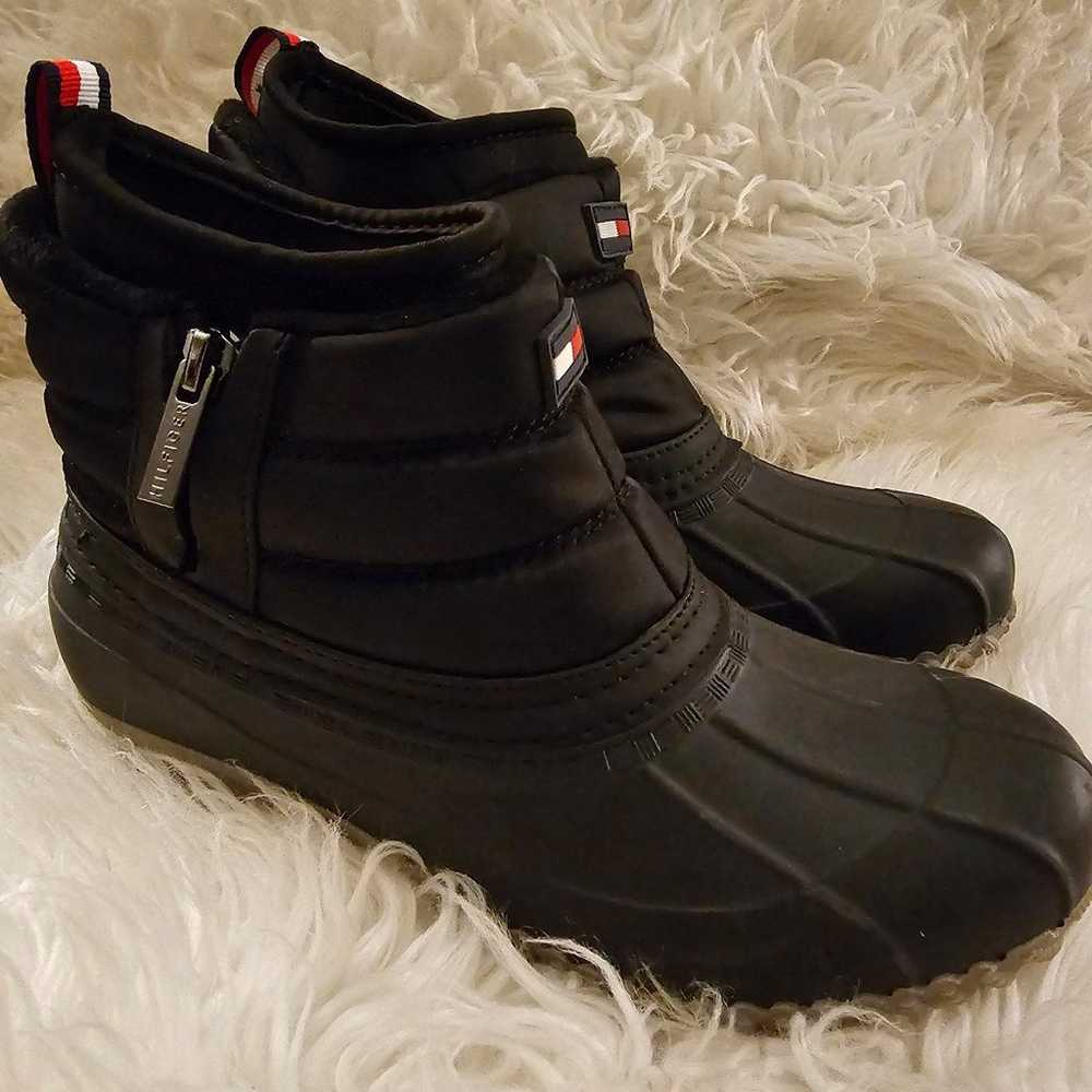 TOMMY HILFIGER Insulated Rain Boots Women's 7M Bl… - image 1