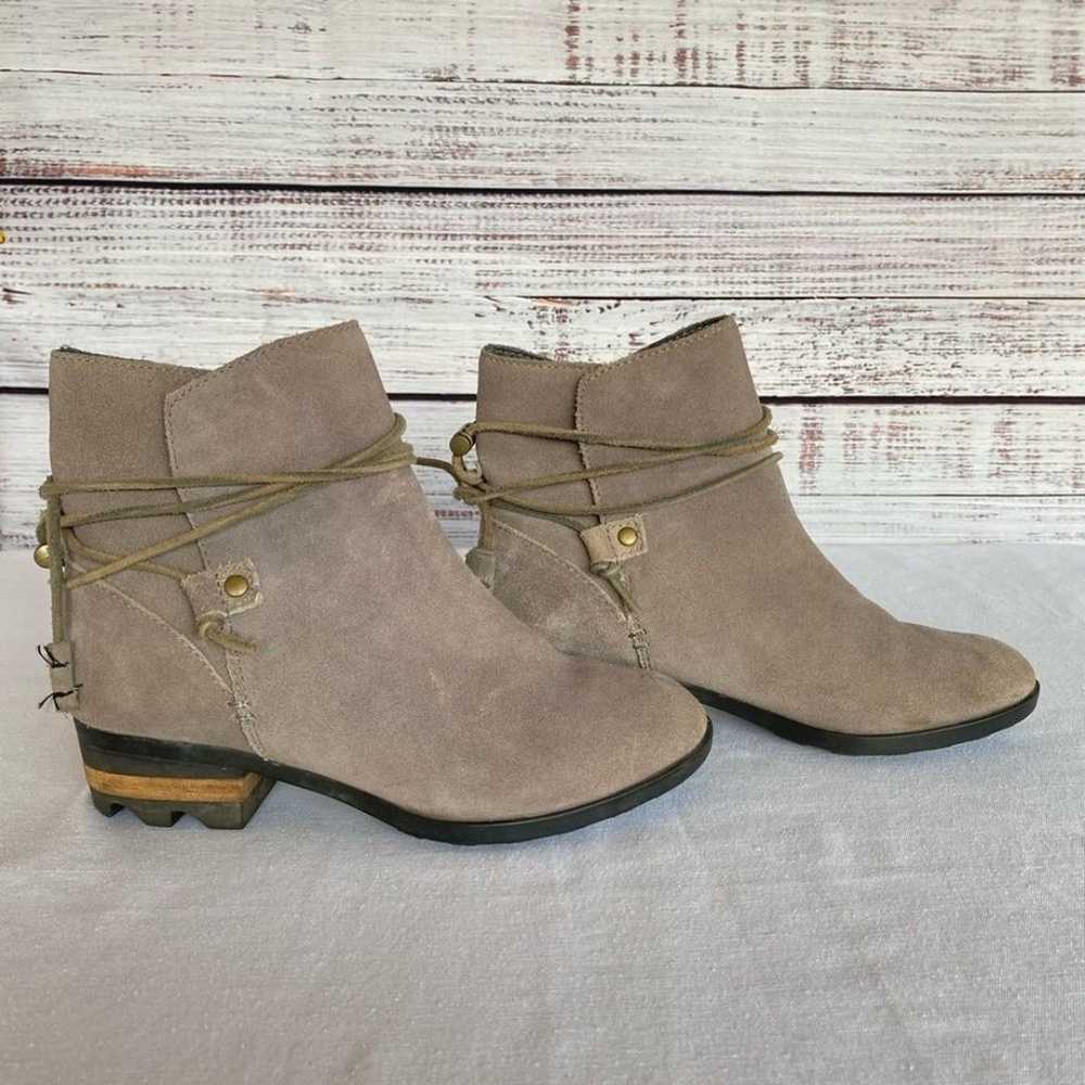 Sorel Farrah short waterproof suede boot in taupe… - image 4