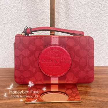 Coach Dempsey Large Corner Zip Wristlet C8841