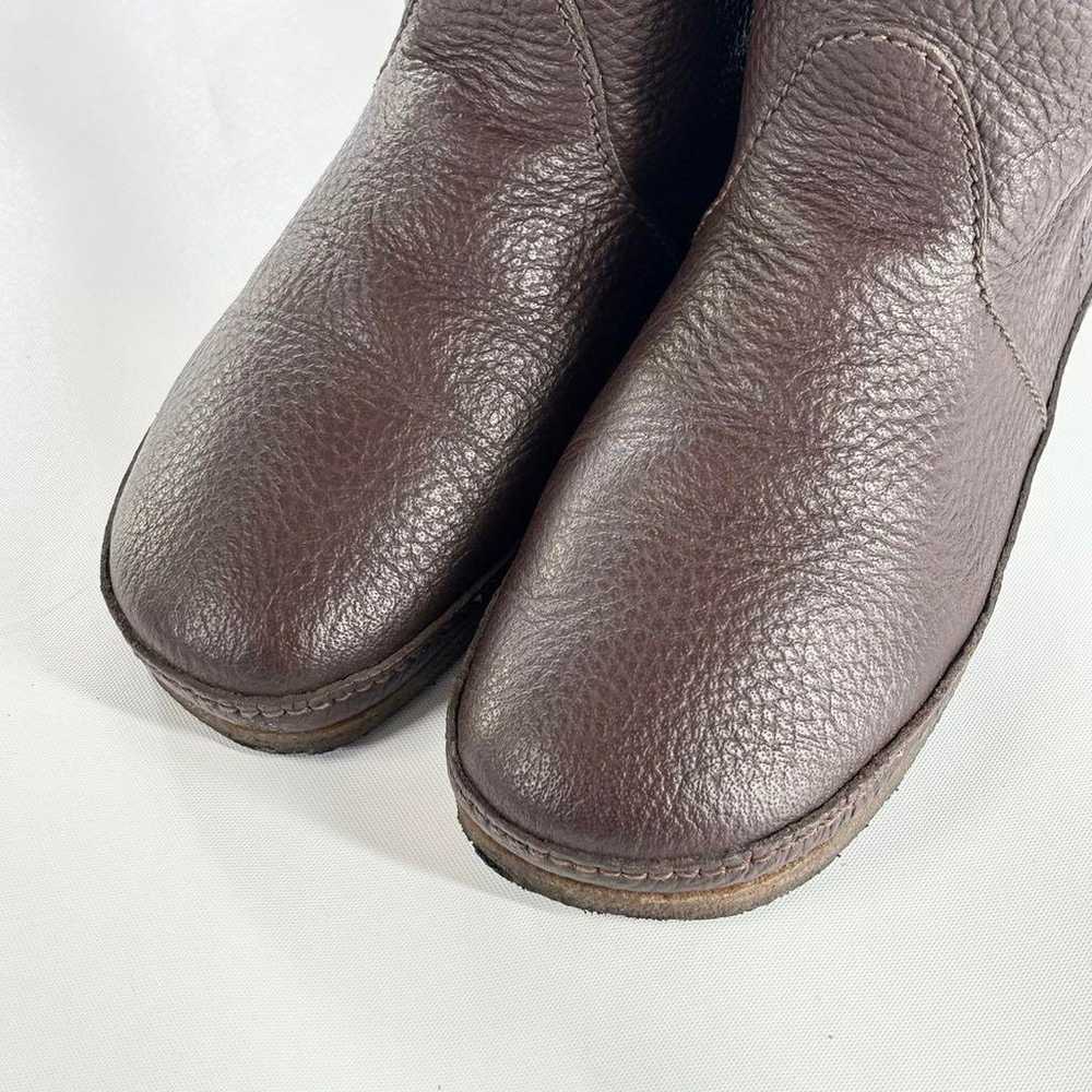 Like new✨ KOOS course mid boots, embossed leather… - image 5