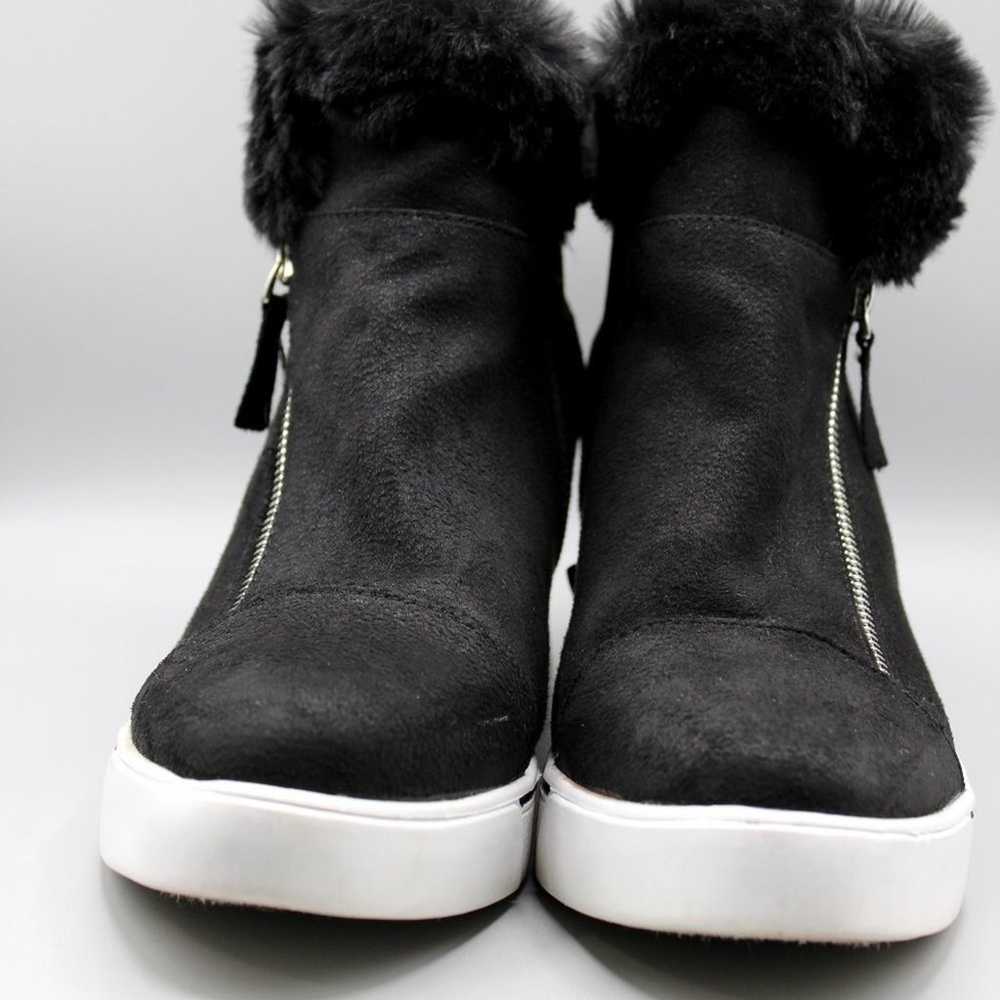 Sugar Kiwi Side-Zip Shearling Wedge Sneakers Size… - image 3