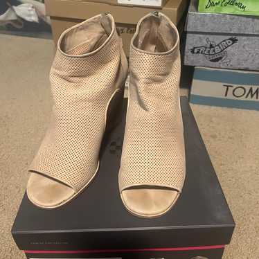 Vince Camuto shoes