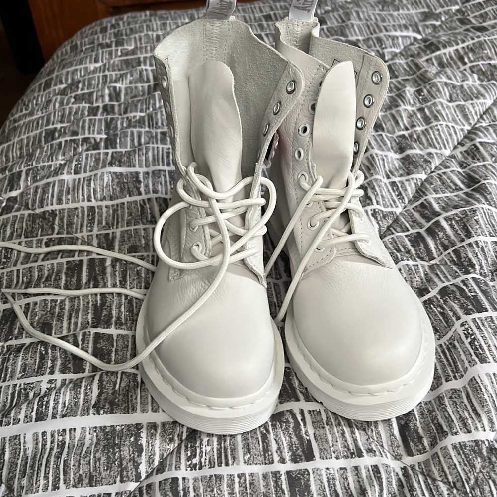 1460 MONO SMOOTH LEATHER LACE UP BOOTS - image 2