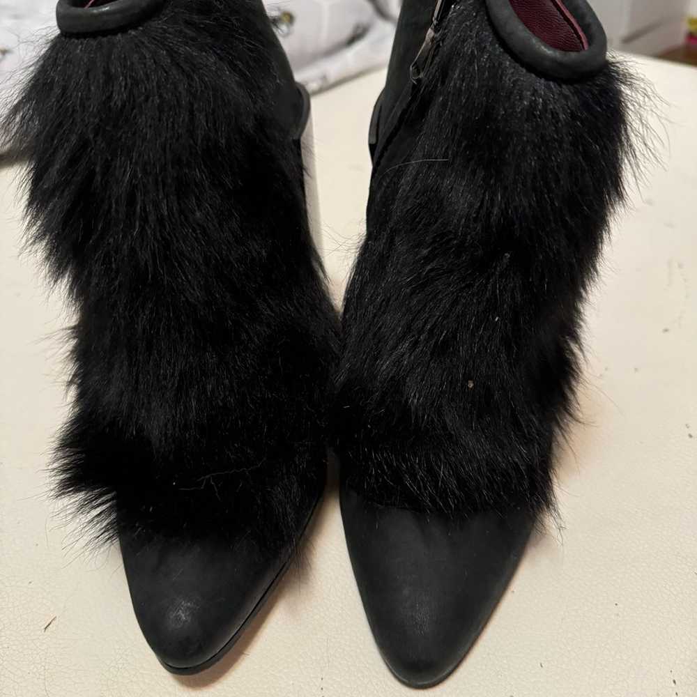 Acne studios black leather  fur trim boots - image 4