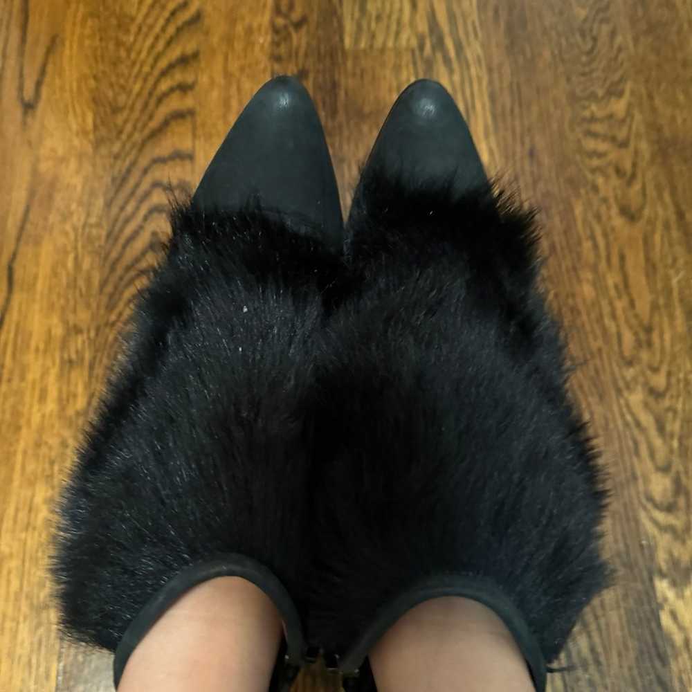 Acne studios black leather  fur trim boots - image 9