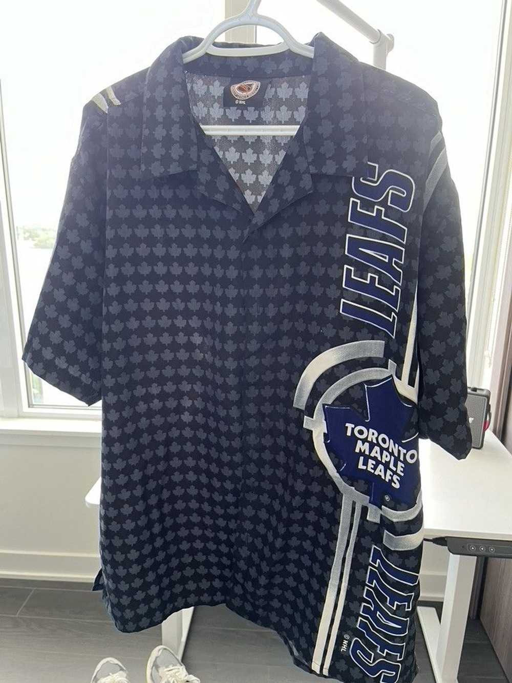 NHL × Vintage Vintage NHL Maple Leafs Button-up - image 1