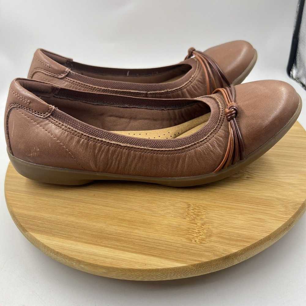 Clarks Collection Sz 10 Leather Ballet Flats Mead… - image 2