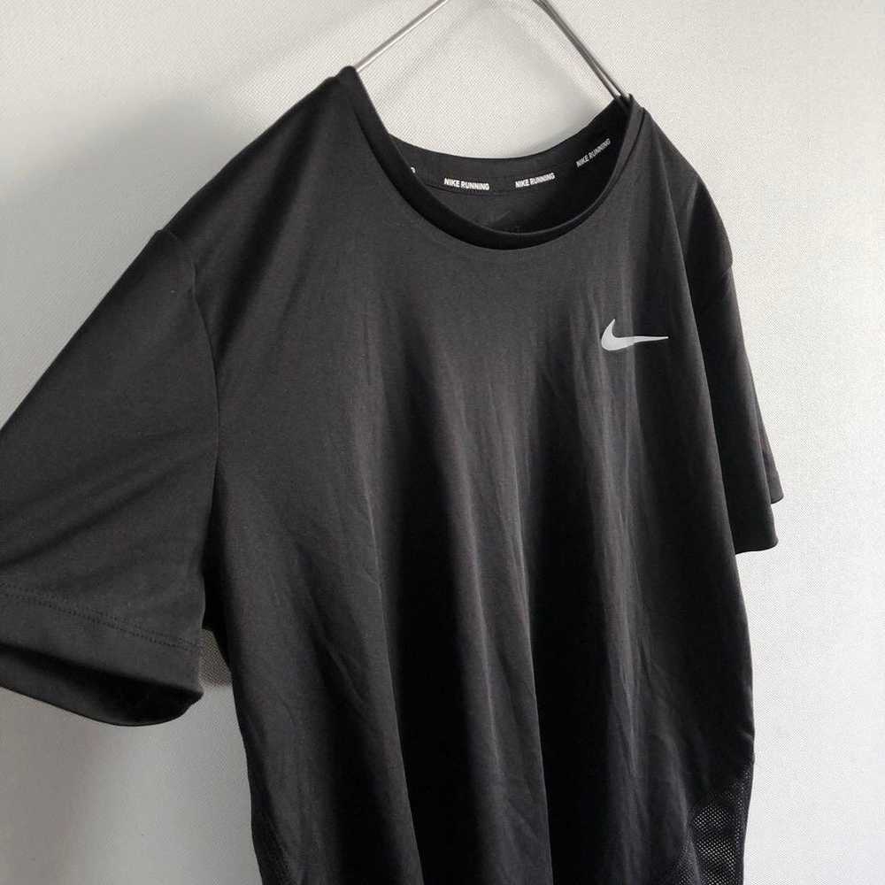 Y3638 Nike [Excellent Condition] Dri-FIT Logo T-S… - image 3