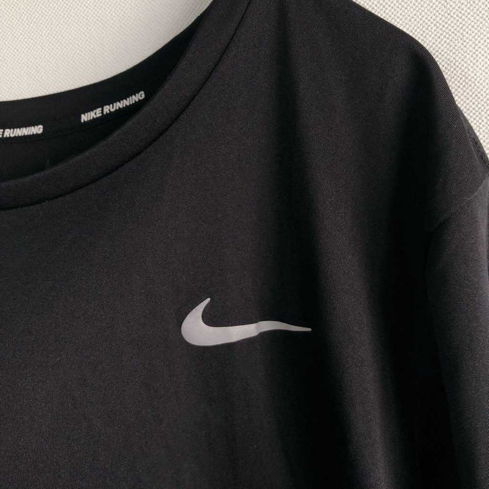 Y3638 Nike [Excellent Condition] Dri-FIT Logo T-S… - image 4