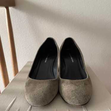 Suede pumps