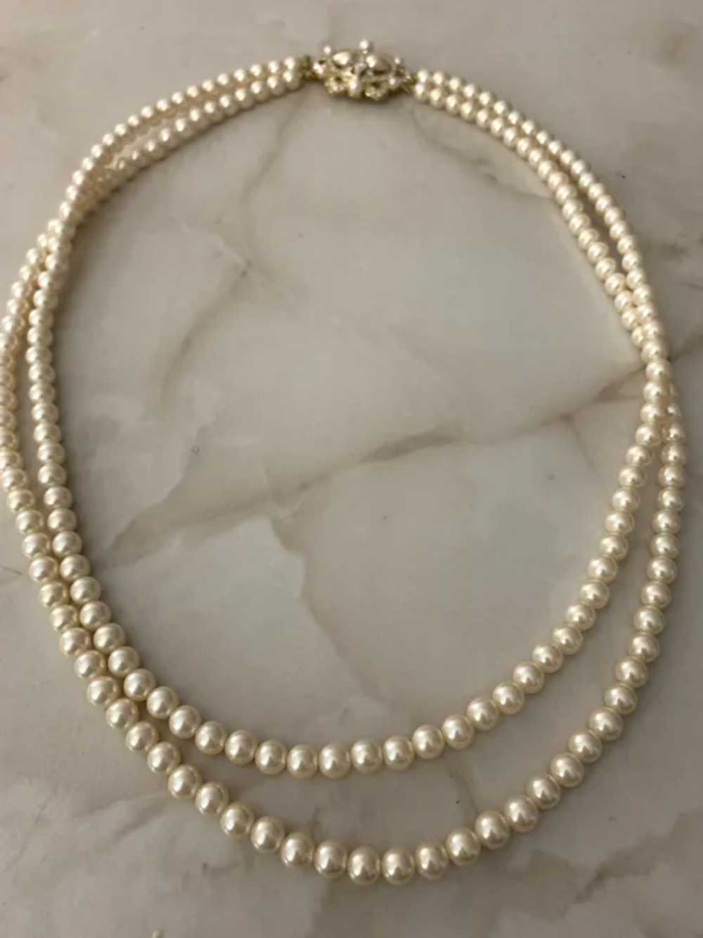 Vintage Trifari tm Faux Pearls 2 strands Necklace… - image 6