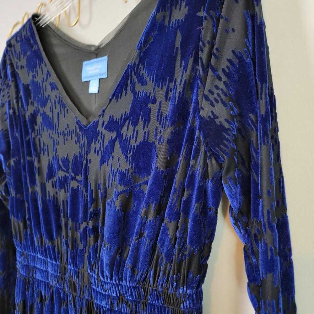 Simply Vera Wang Blue Velvet & Black Long Sleeve … - image 4