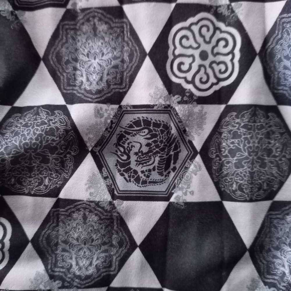 One Piece - Black and White Geometric Pattern - image 2