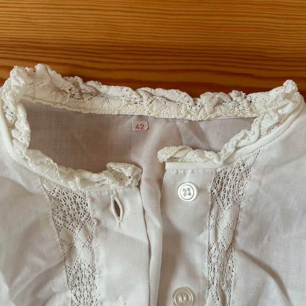 Vintage short-sleeve blouse - image 2