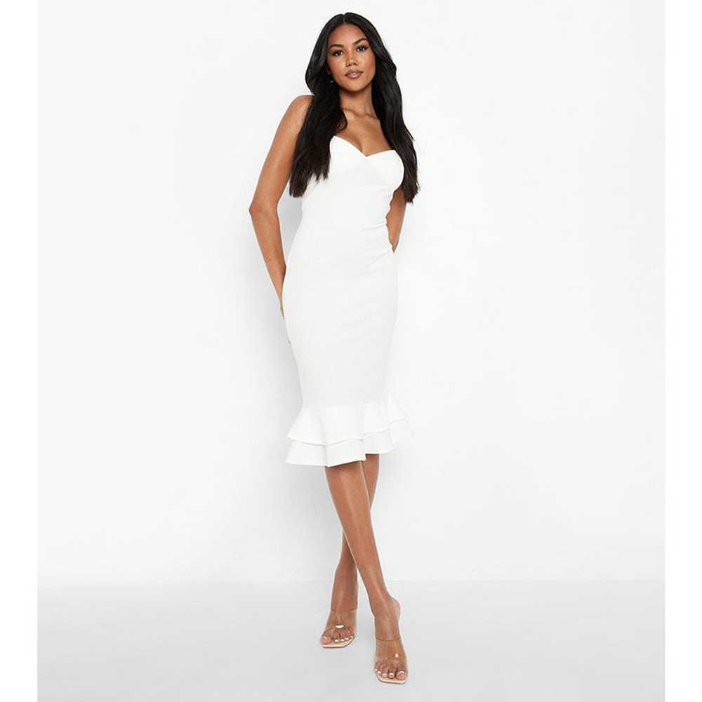 Boohoo White Ruffle Hem V-neck Strappy Bodycon Mi… - image 2