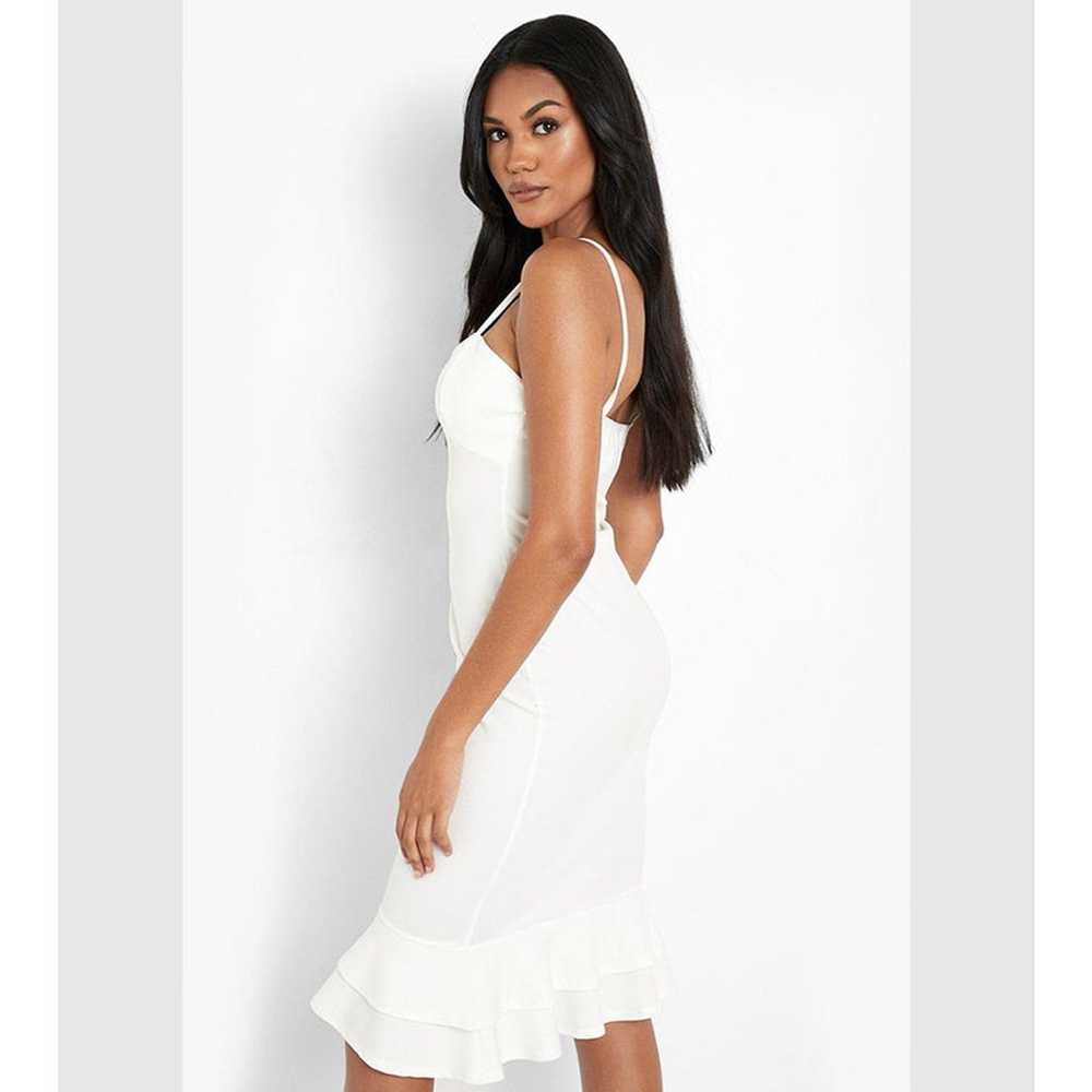 Boohoo White Ruffle Hem V-neck Strappy Bodycon Mi… - image 3