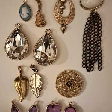 Gold- tone Vintage/New Pendant Lot