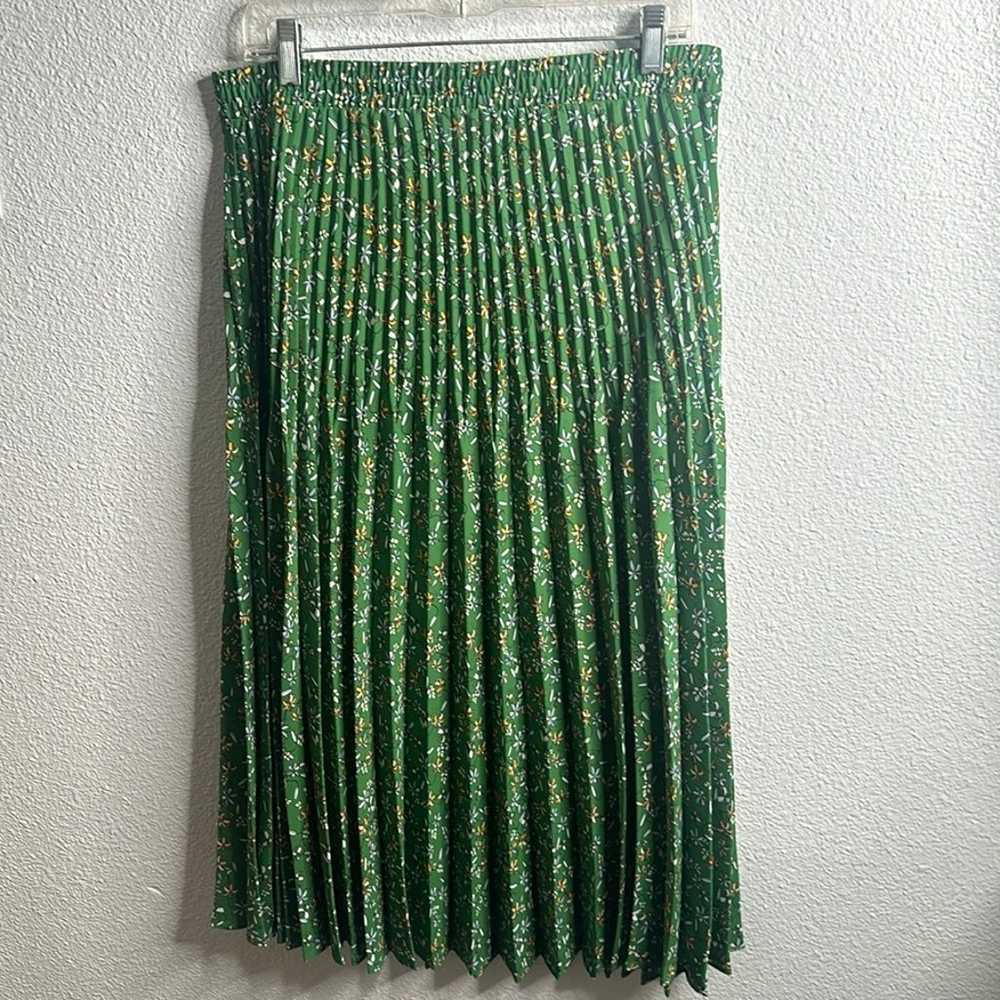 Max studio green floral pleated midi skirt size l… - image 4