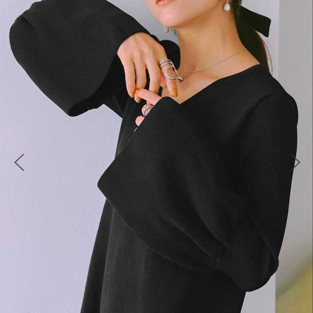 TITIVATE Black Bell Sleeve Flared Silhouette Knit… - image 3