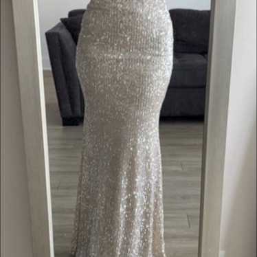 Sequin dress size medium - image 1