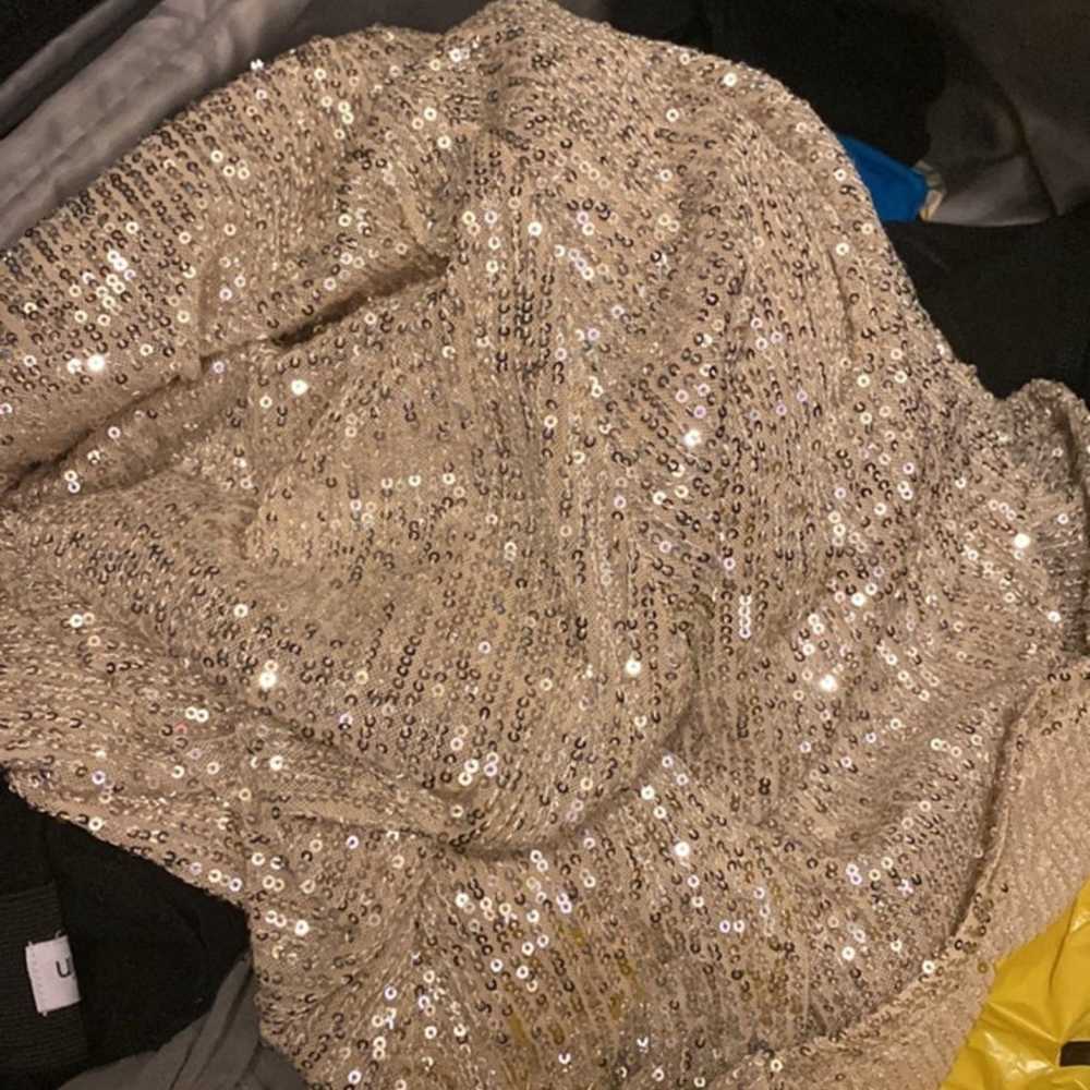 Sequin dress size medium - image 2