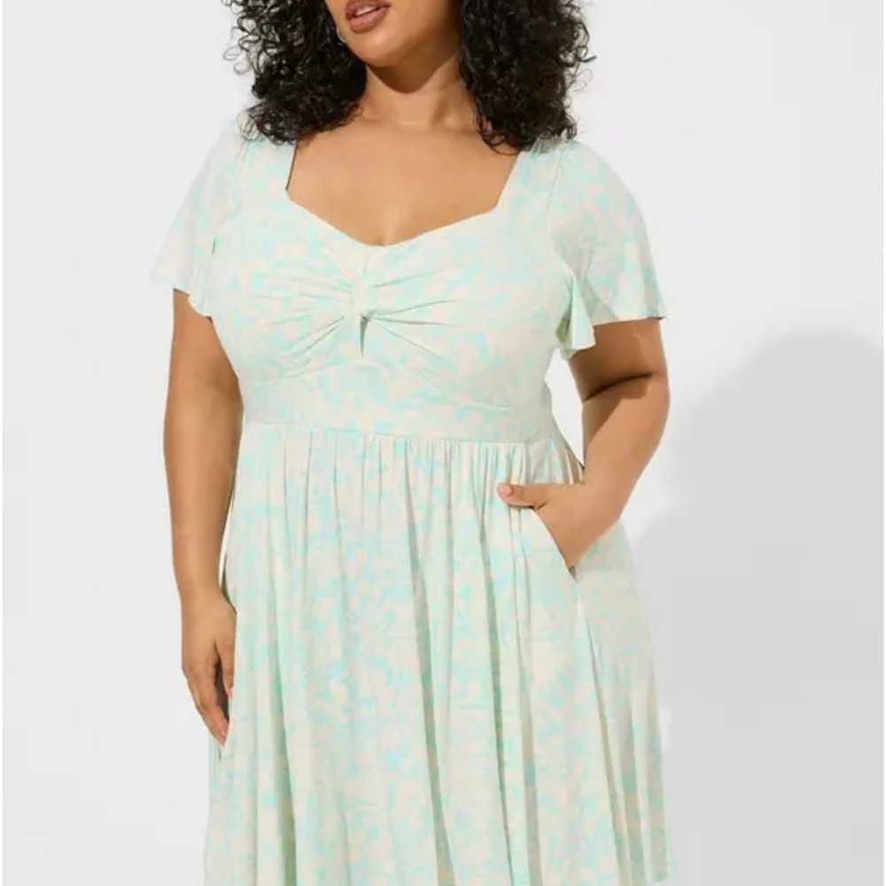 Blue and white patterned Torrid super soft mini t… - image 3