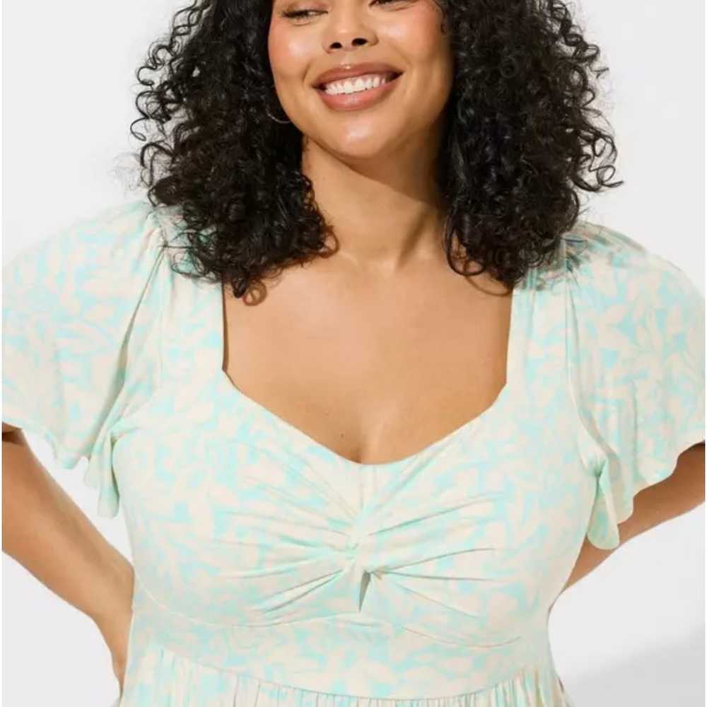 Blue and white patterned Torrid super soft mini t… - image 4