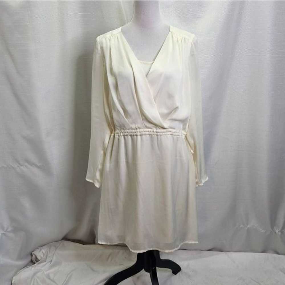 BCBGMaxAzria Cream Satin Draped Tie Waist Dress S… - image 4