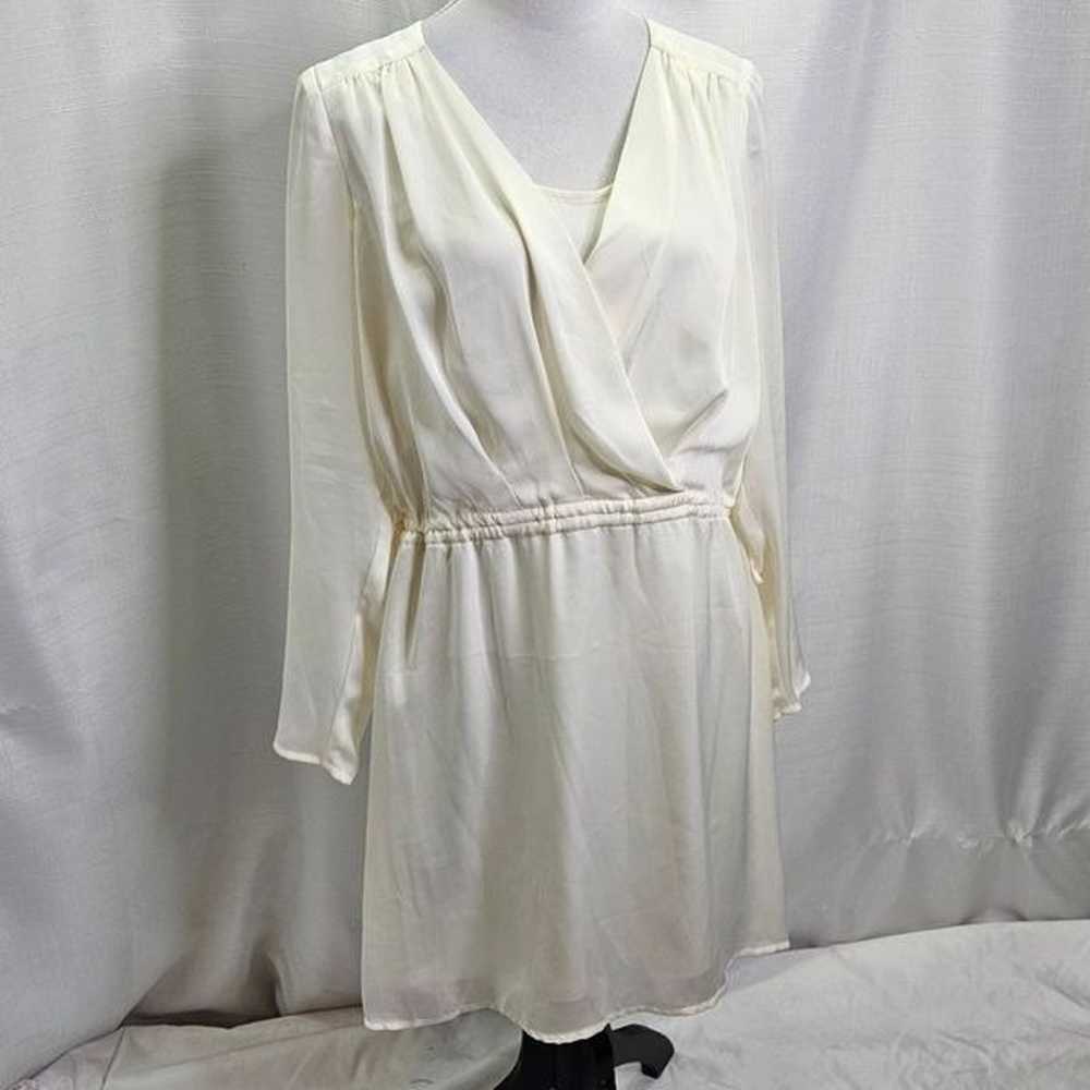 BCBGMaxAzria Cream Satin Draped Tie Waist Dress S… - image 9