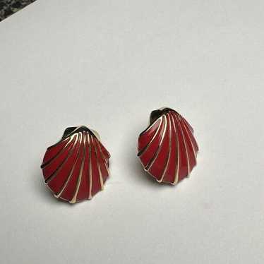 Vintage Monet Gold Tone Red Enamel Seashell Stud … - image 1