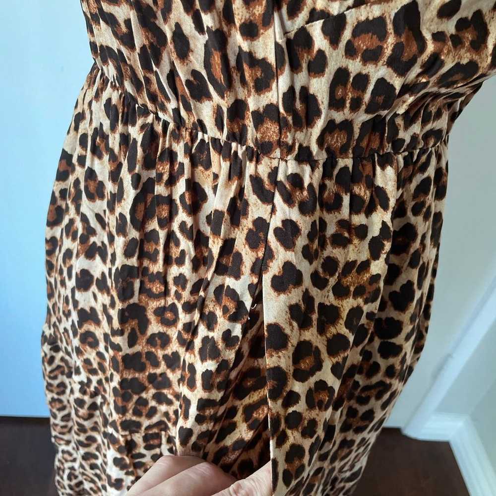 Leopard print tiered dress with pockets - image 6