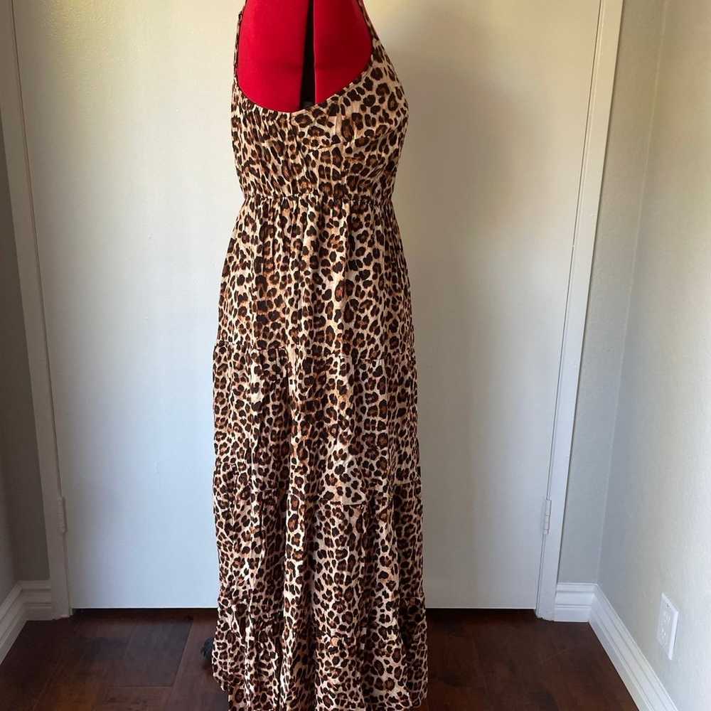 Leopard print tiered dress with pockets - image 7