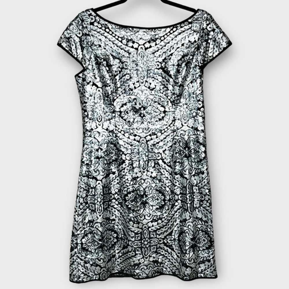 ADRIANNA PAPELL Platinum All Over Sequin Print Il… - image 2