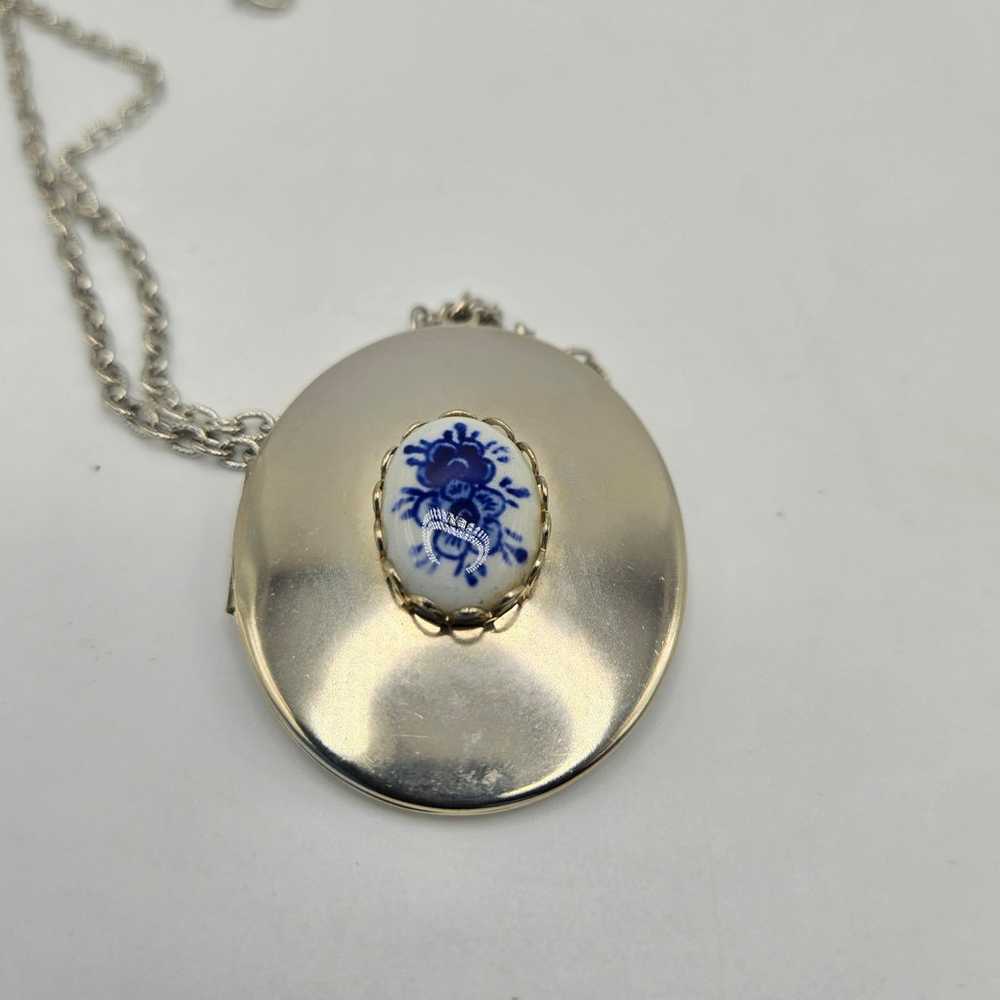 Delft Locket Pendant Necklace Silvertone Floral F… - image 4