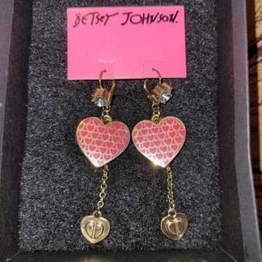 Betsey johnson VINTAGE PINK HEART DANGLING HEART E