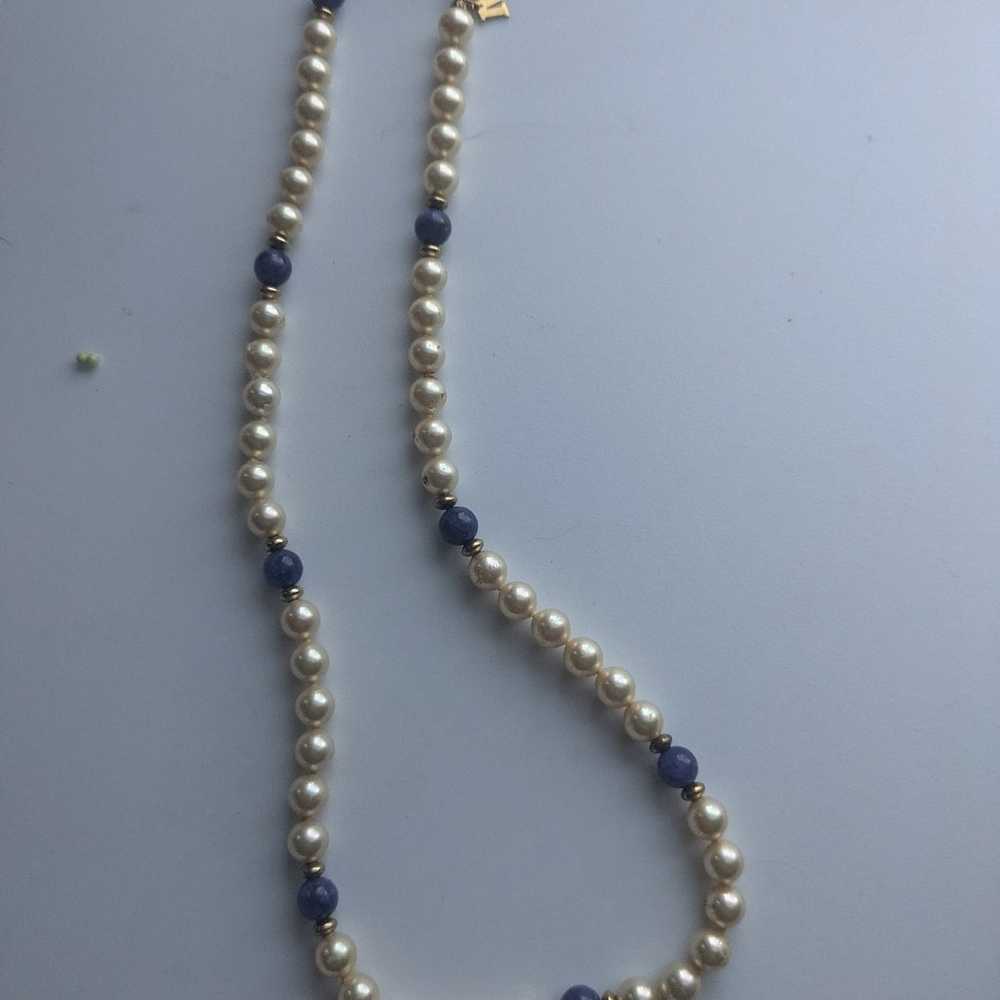 Vintage Majorica Pearl and Lapis Luzuli Gold Plat… - image 2