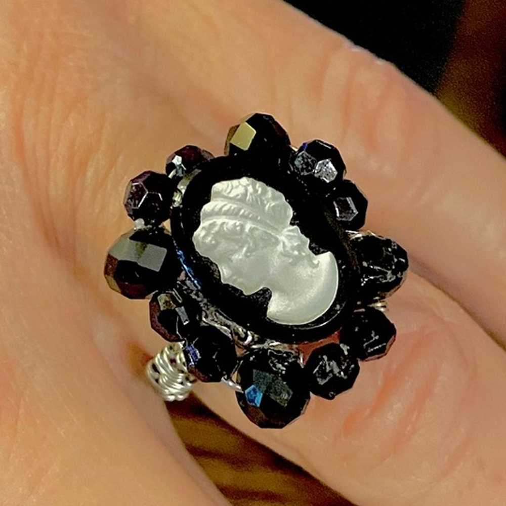 "Reinvented Vintage" Faceted Black and Faux Pearl… - image 8