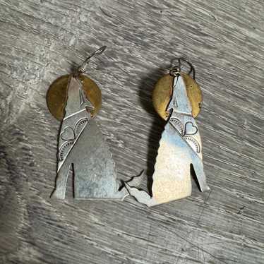 Vintage Earrings Coyote Silver And Brass Showing … - image 1