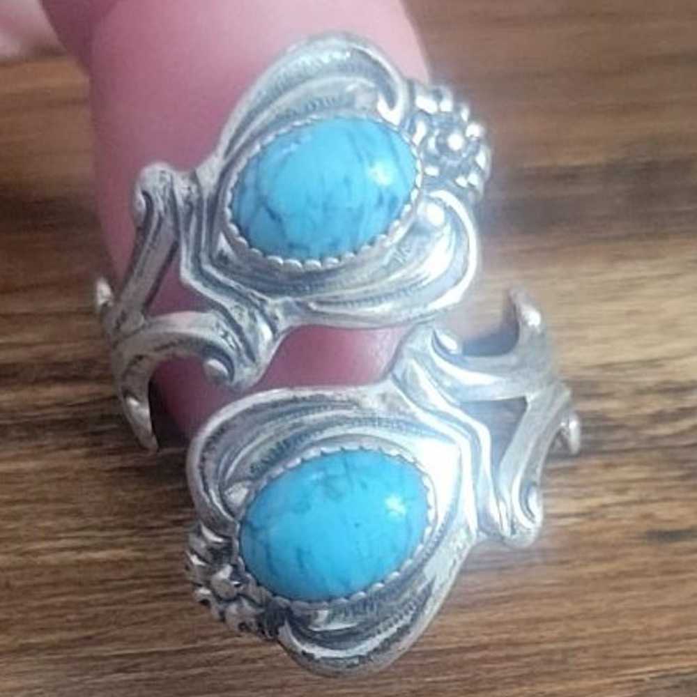 Gorgeous Sterling Siver Turquoise Colored Ring - image 5