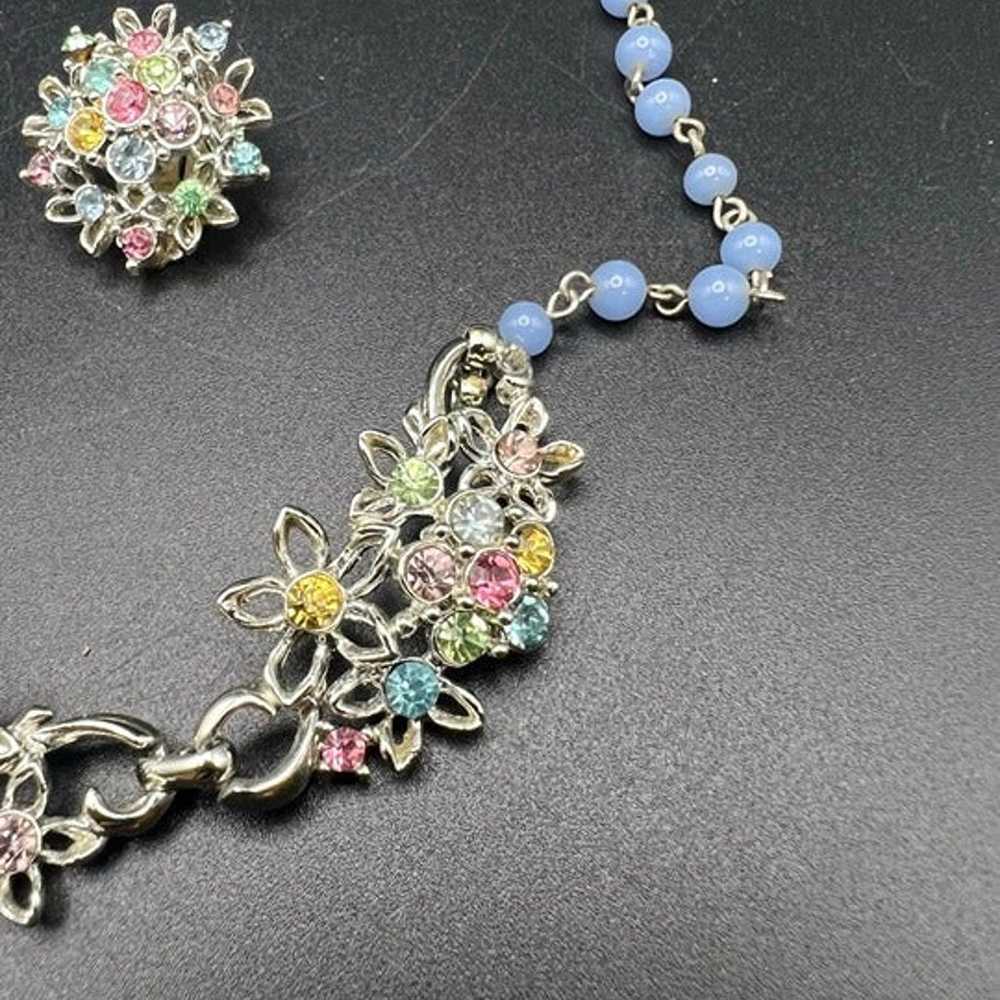 Vintage Flower Uranium Glass Necklace & Earrings … - image 6