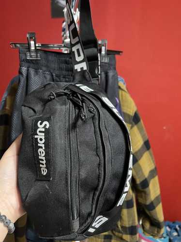 Supreme Supreme waist bag