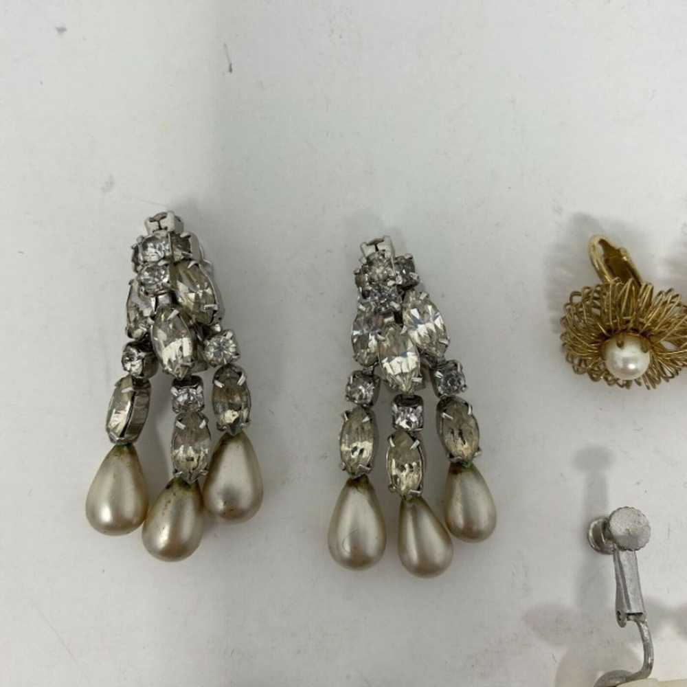 Vintage Earrings Lot 6 - Gold Tone Desig - image 3