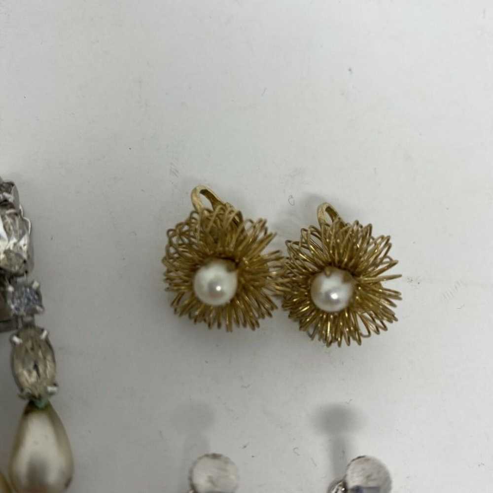 Vintage Earrings Lot 6 - Gold Tone Desig - image 4