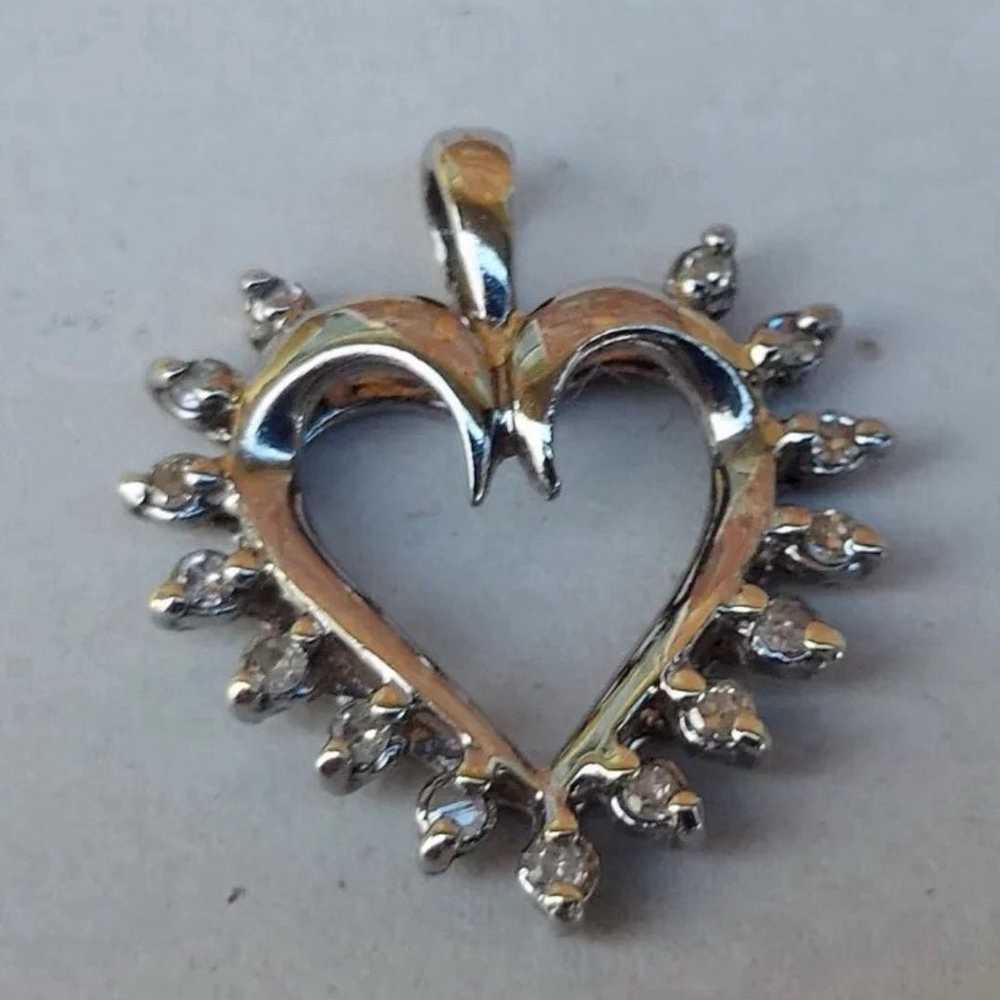 1/4 Carat Diamond 10K White Gold Heart Pendant Ch… - image 12