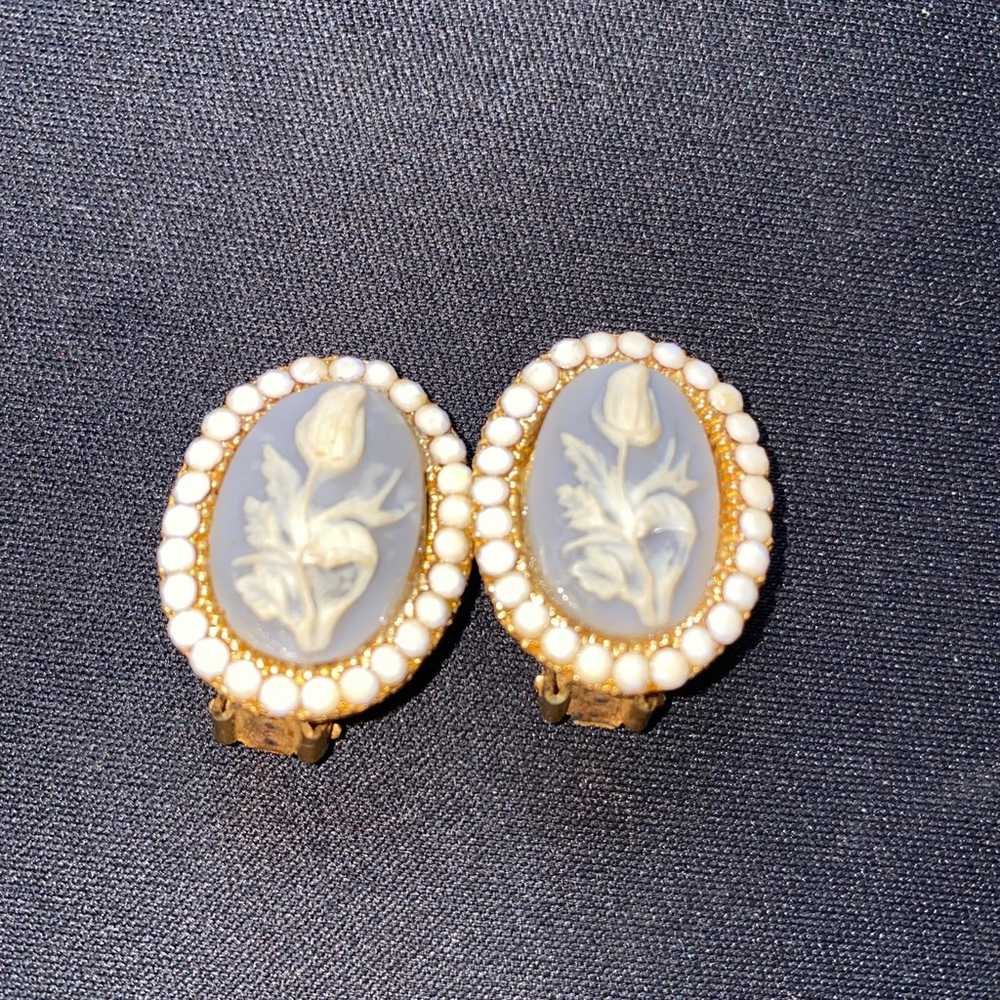 Alice Caviness Earrings Cameo Carved Tulips Vinta… - image 11